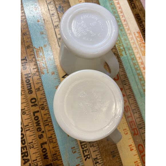 Fire King Ivory D Handle Flat Bottom Coffee Mug White Lot Of 2 Mismatched - Picture 12 of 12
